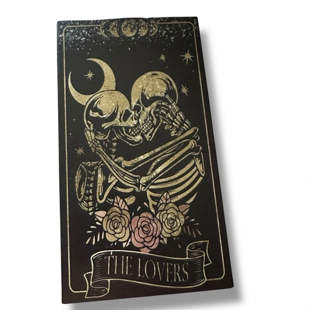 Eternal Love Unveiled: The 'Lovers' Tarot-Inspired Eyeshadow Palette 18 Shades
